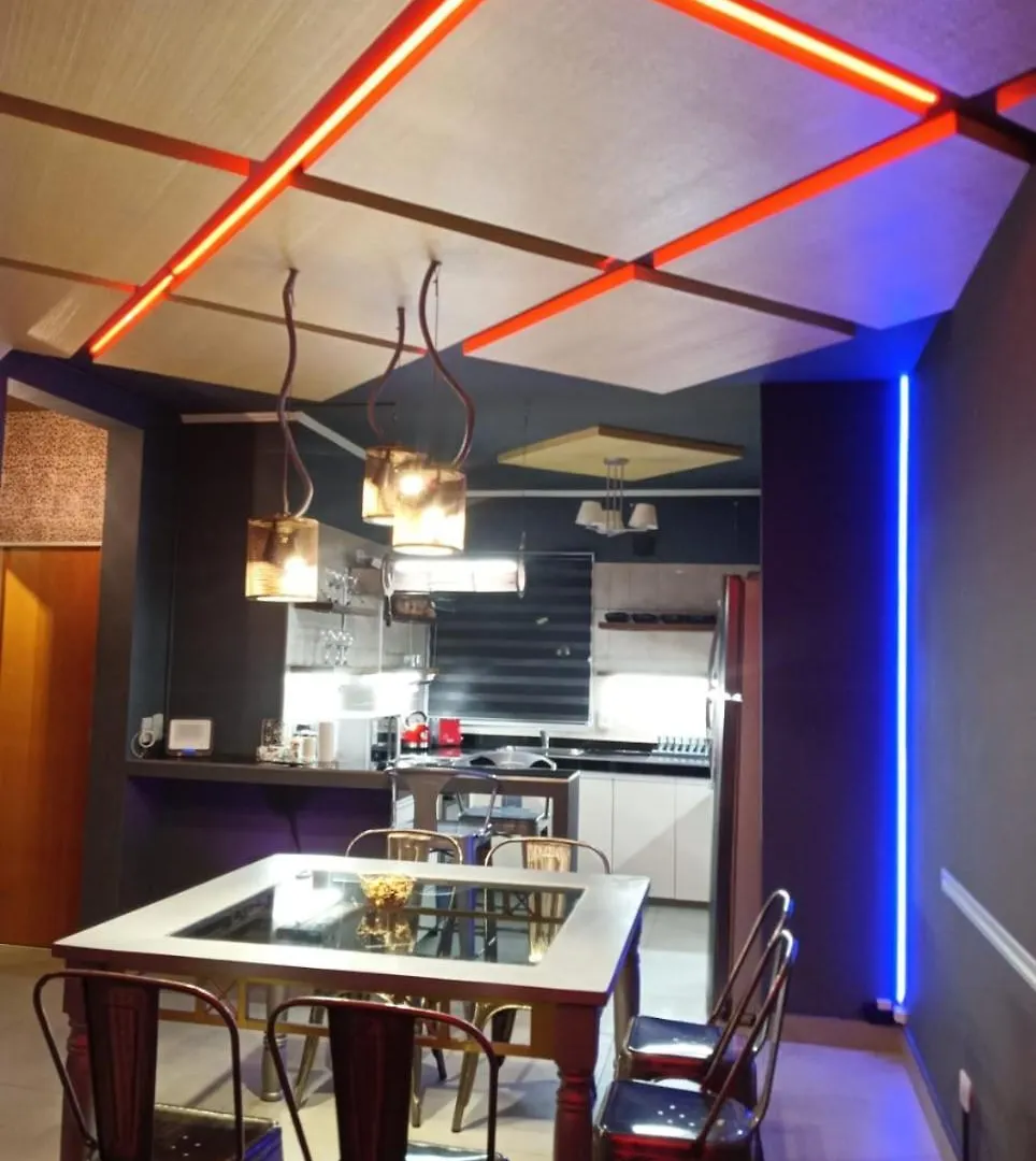 Apartamento EXCEPCIONAL 18- Departamento con vista a la montaña Mendoza